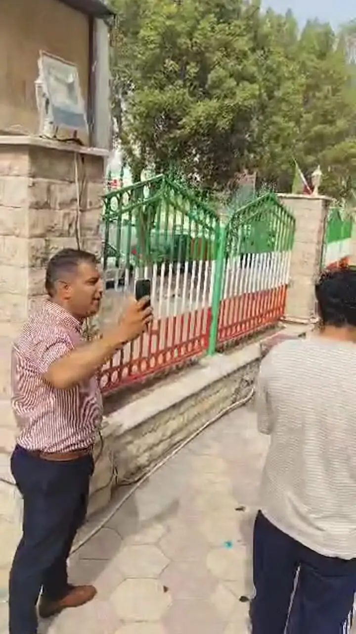 فیلم گلباران مدیر فرهنگ و ارشاد بوشهر توسط هنرمندان و اهل فرهنگ برای حمایت از فستیوال کوچه
