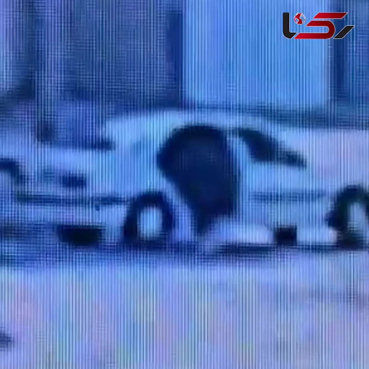فیلم صحنه زورگیری خشن از یک زن داخل ماشین در ملاشیه اهواز ! 
